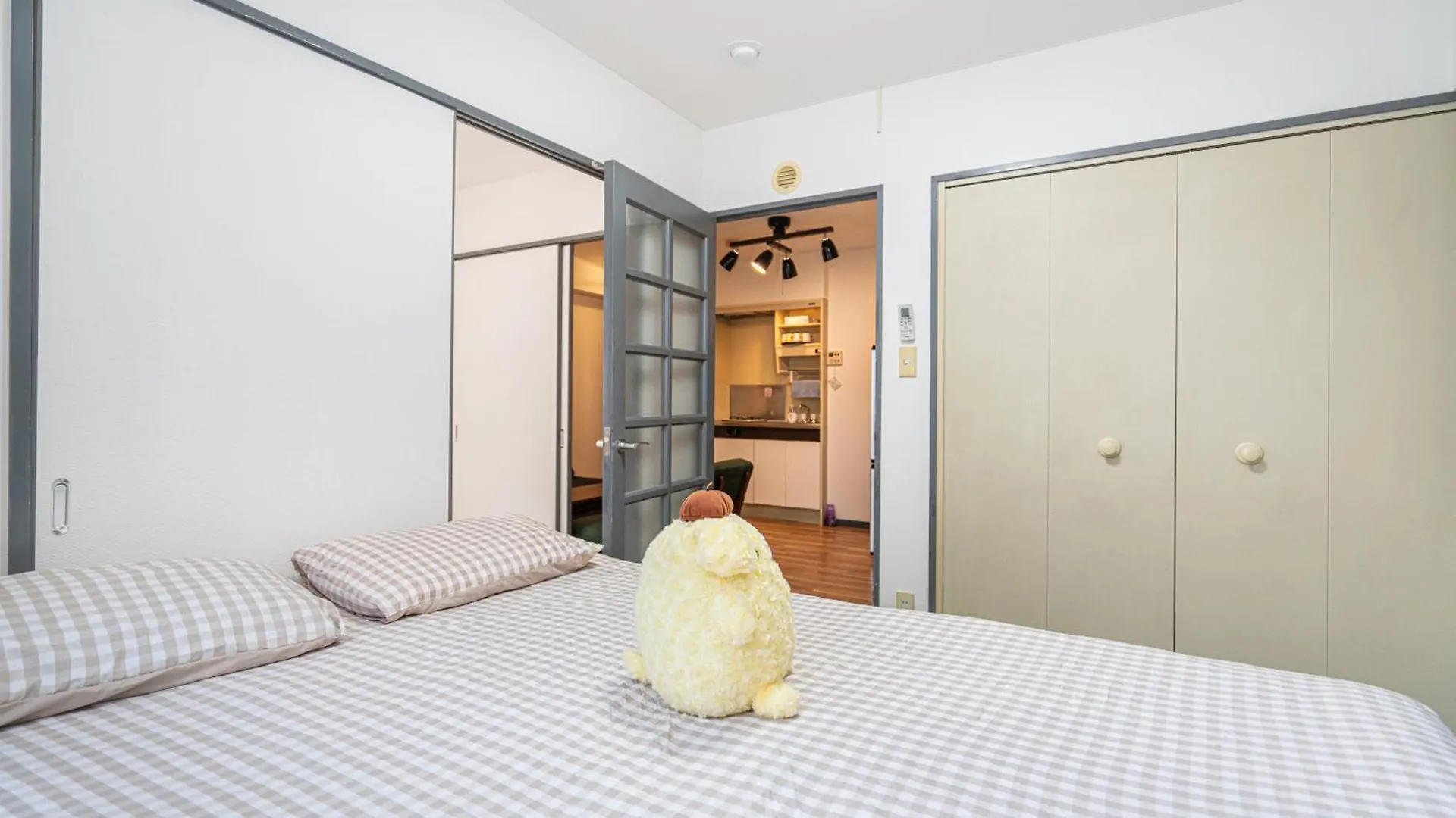 Two-Bedroom, 6-Minute Walk To The Yamanote Line Tokyo